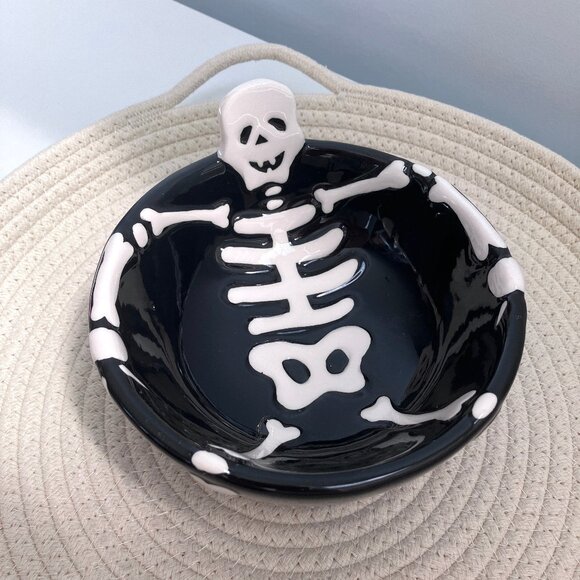 Skeleton Ceramic Candy Dish Bowl Tray Halloween Decoration - Picture 3 of 9